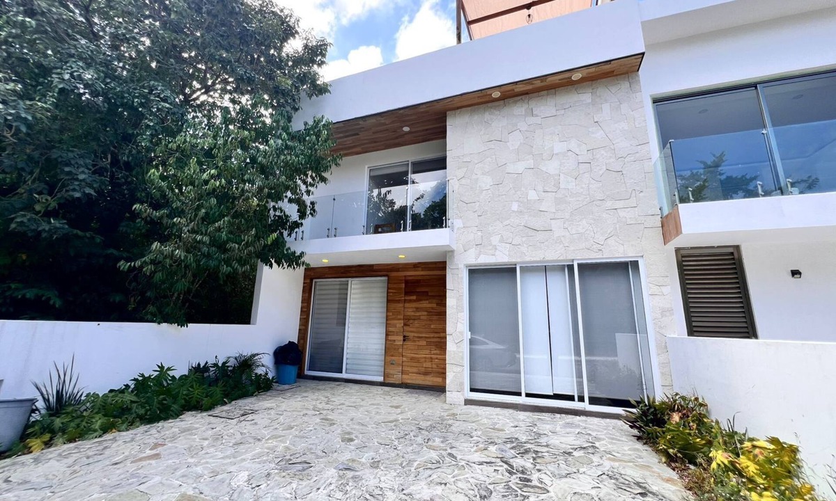 Puerto Morelos House | Home pool/wonderful common area.