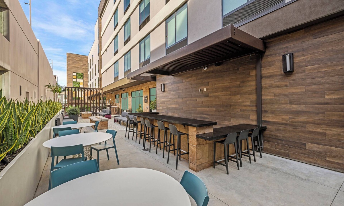 Downtown Riverside Hotel | Home2 Suites by Hilton Riverside Downtown Convention Center