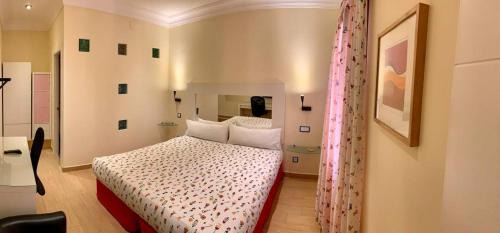 Goya House | Hostal Arco Iris