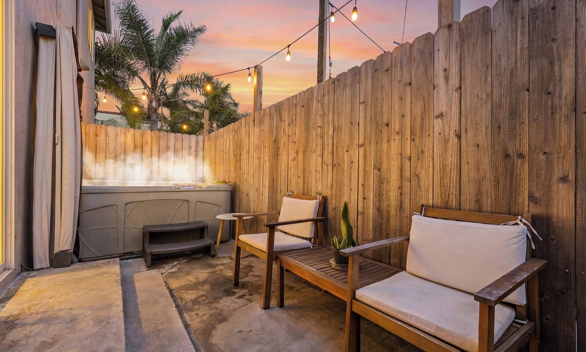 Belmont Heights House | Hot Tub - Firepit - Prime Location - Belmont Shore Retreat - FIFA 2026