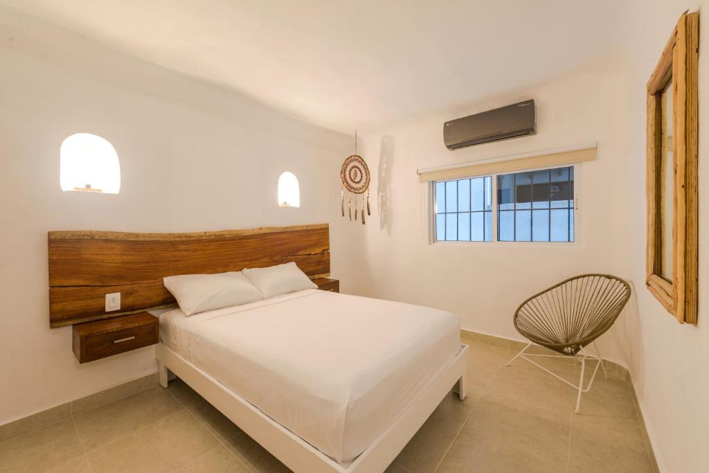 Puerto Morelos Hotel | Hotel Caracol Puerto Morelos