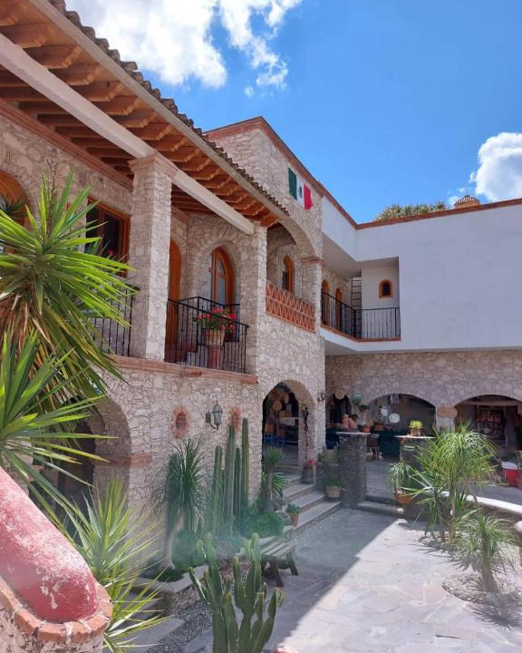 Bernal Hotel | Hotel Casa Caro