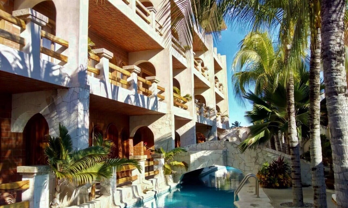 La Poza Hotel | Hotel Casa del Lirio Diamante