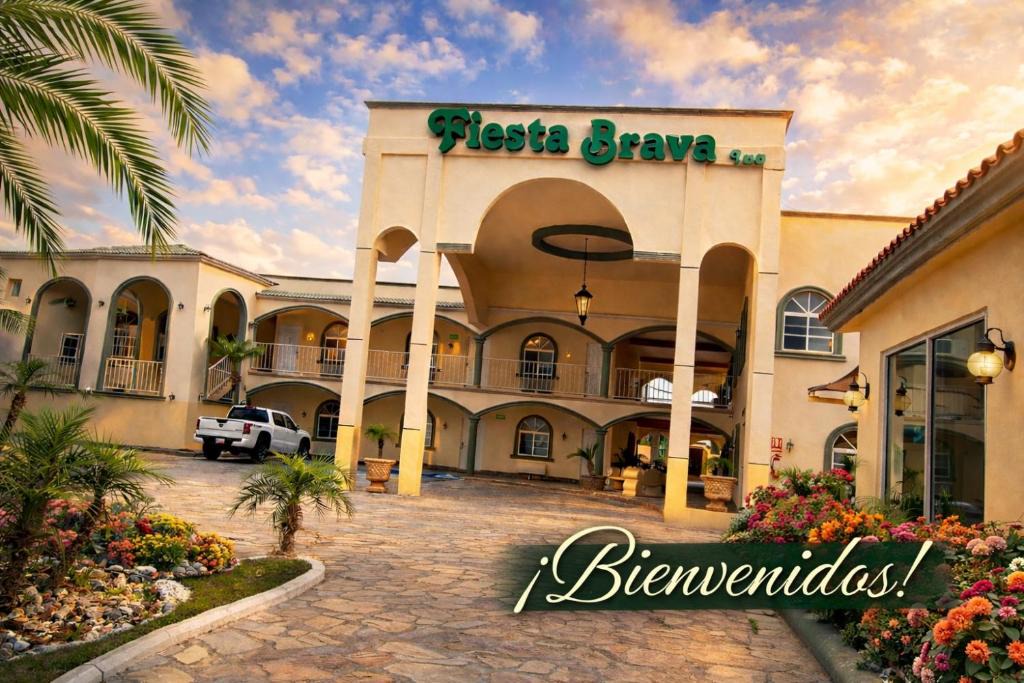 Rio Bravo Hotel | Hotel Fiesta Brava Inn Río Bravo