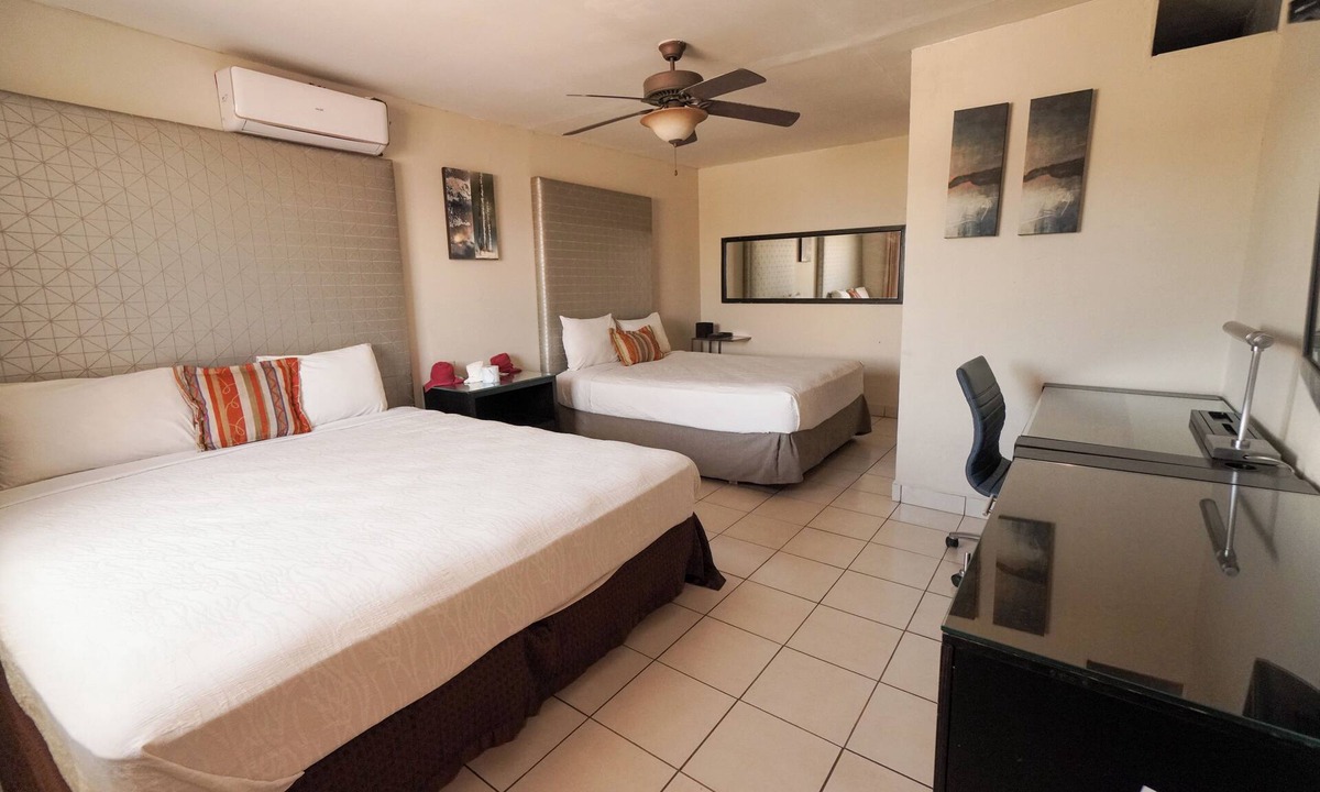 Tijuana Hotel | Hotel Jazmín