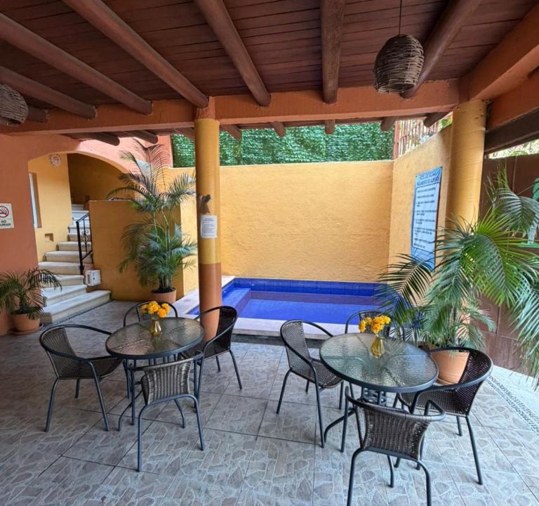 Zihuatanejo Hotel | Hotel Las Salinas