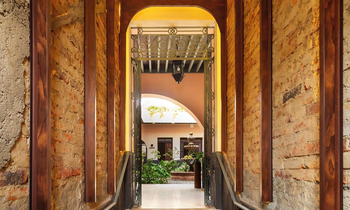 Americana Hotel | Hotel Libertad 1416