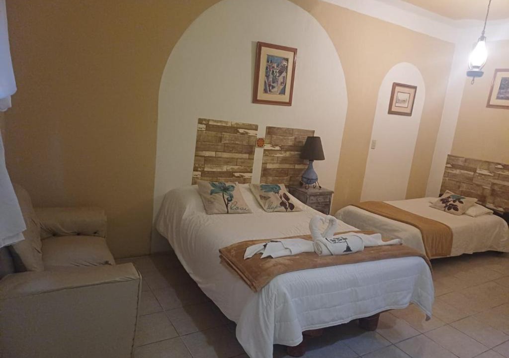 Villa del Carbon Hotel | Hotel Los Faroles, Villa del Carbón