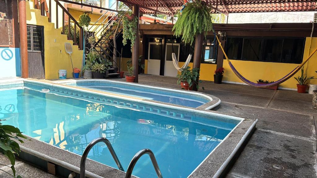 Playa Azul Hotel | Hotel Luxi