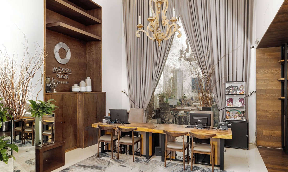 Leon Hotel | Hotel Suites Mexico Plaza Campestre