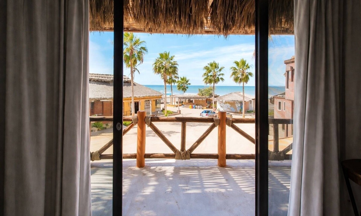 Puerto San Carlos Hotel | Hotel Villas Mar y Arena