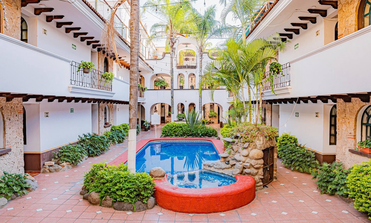 Ciudad Guzman Hotel | Hotel Zapotlan