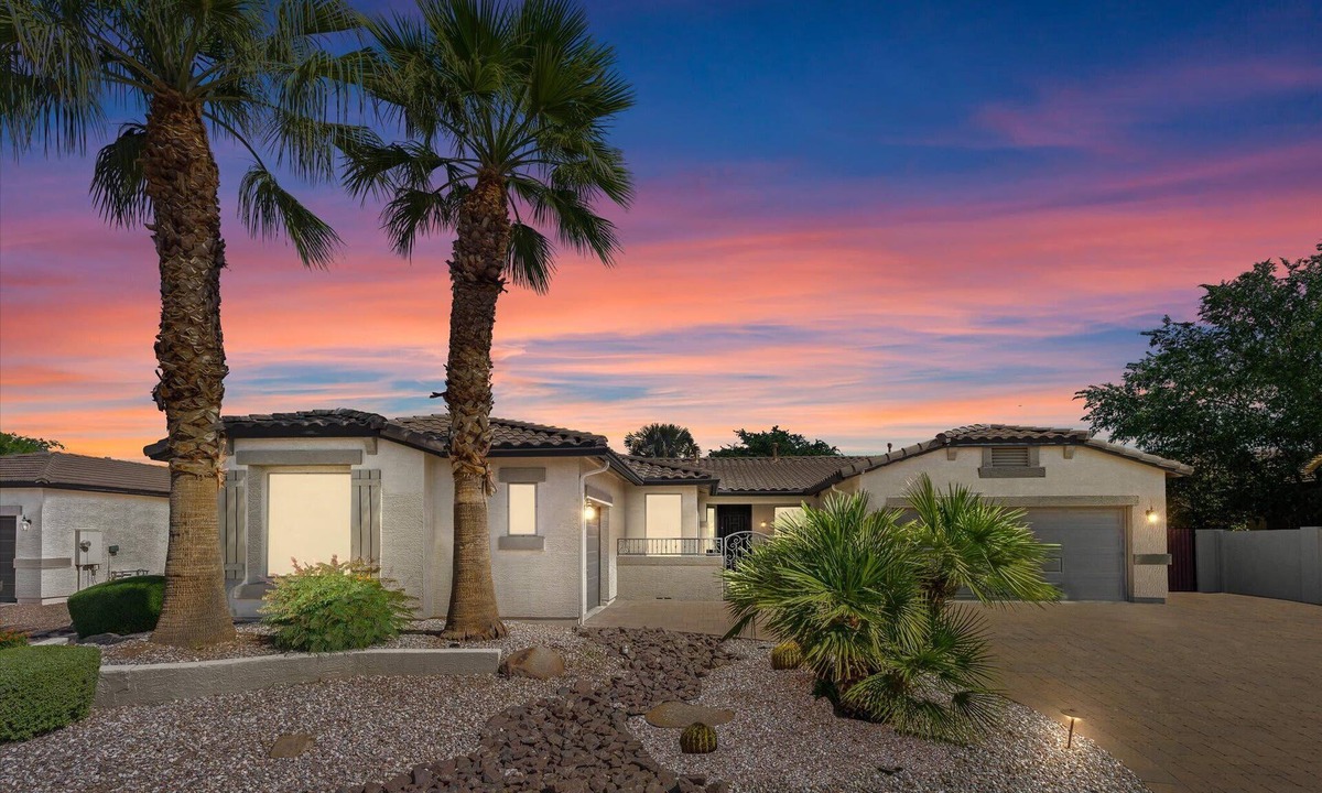 Chandler House | HTD Pool~Fire Pit~Games~Dog Friendly~Ping Pong