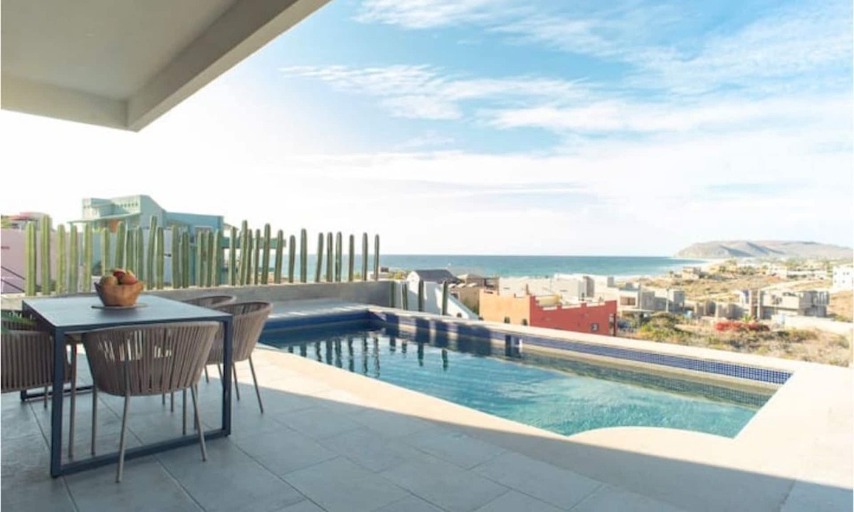 Cerritos House | Jaw dropping Ocean and Mountain Views!