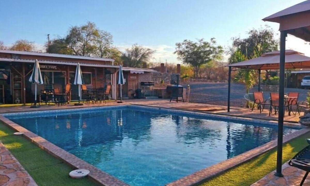 El Triunfo House | Jimmy & Yudy's place