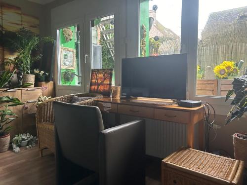 Hellebeekberg Bed & Breakfast | Jungle Magic Room near Atomium , Heyzel Stadium
