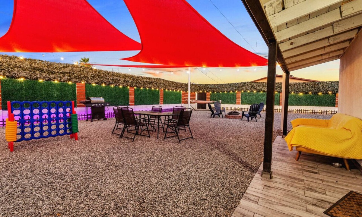 Downtown Phoenix House | King | DT Phx | 10m Airp | 2 Smrt TV |W/D| Unit B