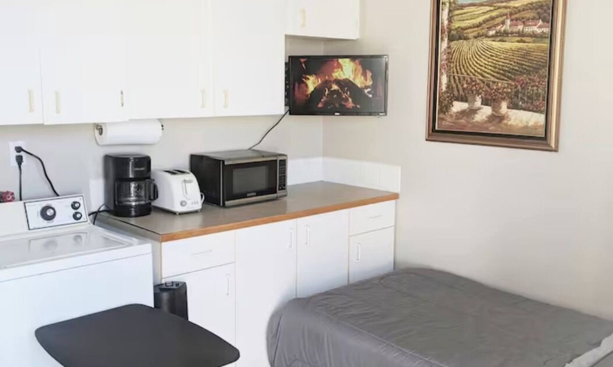 Foothills Apartment | La Bonita Casita - Enjoy the cool Arizona Weather on a hike or in a Hot Tub!
