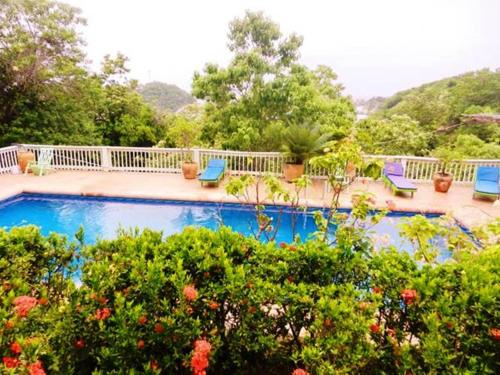 Puerto Angel Hotel | La Buena Vista