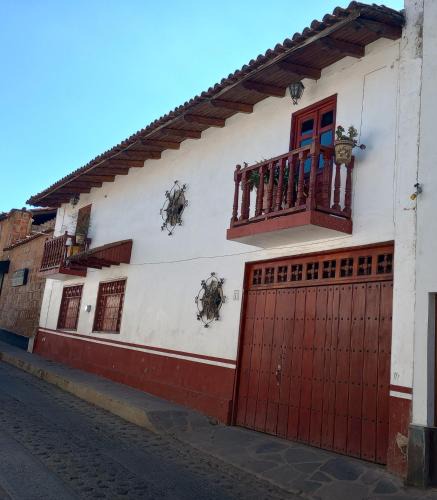 Mazamitla House | LA CASA DE DOÑA EMMA