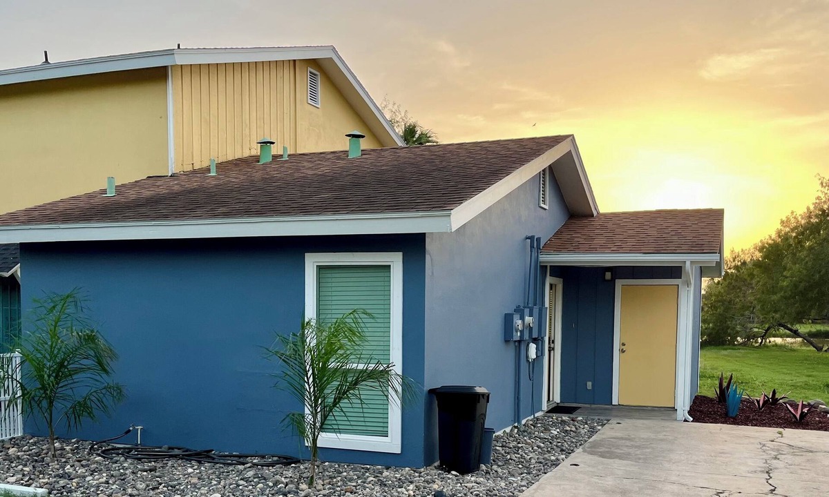 Brownsville House | La Casita 3