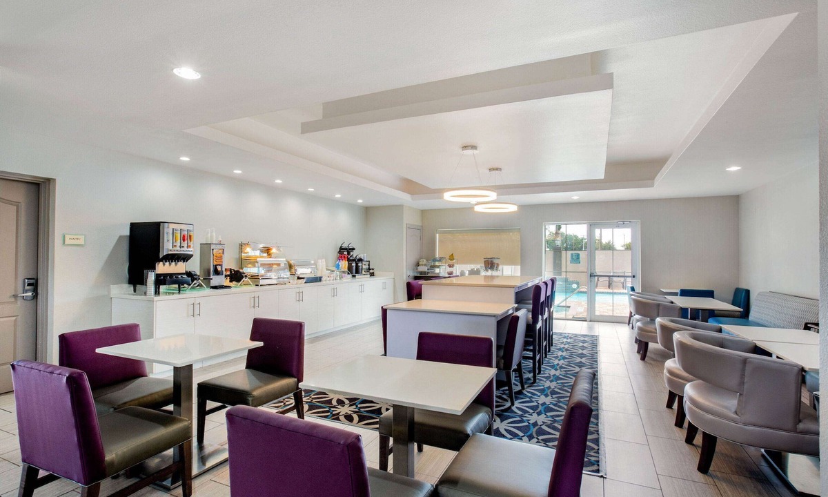 Mission Hotel | La Quinta Inn & Suites by Wyndham Mission at West McAllen