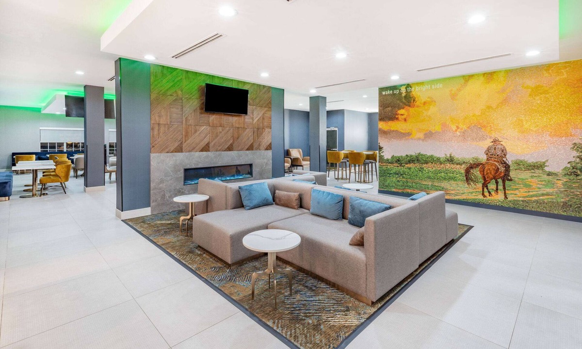 Pharr Hotel | La Quinta Inn & Suites by Wyndham Pharr RGV Medical Center