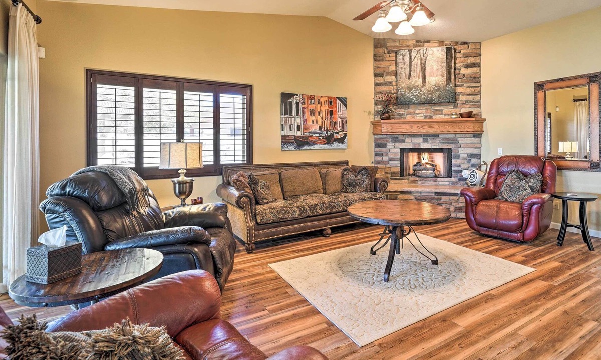 Canterbury Estates House | Lake Havasu City Vacation Rental w/ Pool!