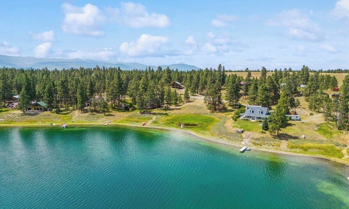 Eureka Cabin | Lakeside Retreat in Eureka!