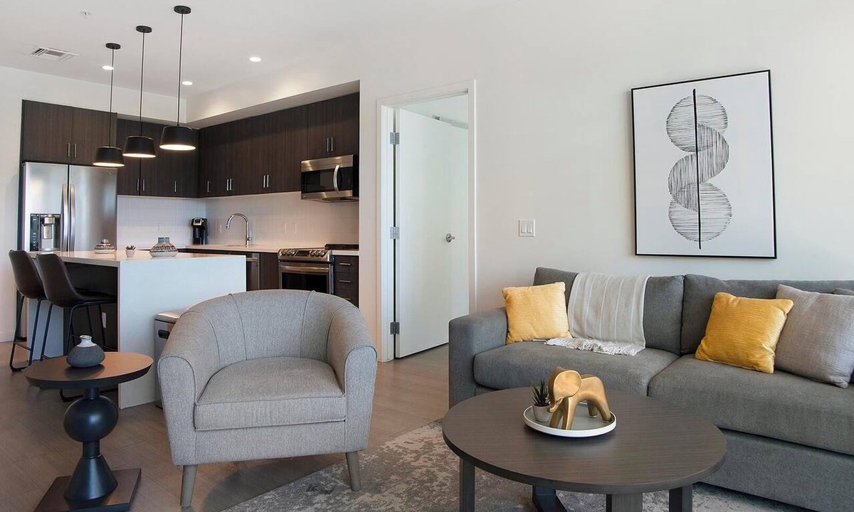 Downtown Tucson Apartment | Landing | Spectacular 2BD, Courtyard, Gym