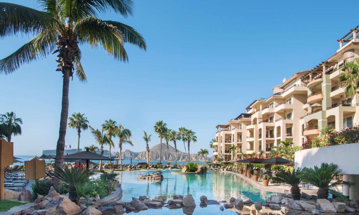 El Medano Ejidal Condo | Large condo, pure luxury, breathtaking views, on Medano beach