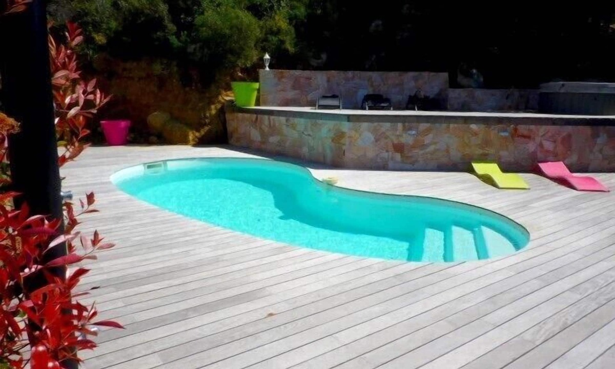 Lecci Villa | Lecci: House/Villa - LECCI