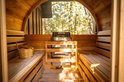 Running Springs Ski Chalet | Lightfoot Cabin Mid-Century Perfect Romantic Getaway Hot Tub Sauna