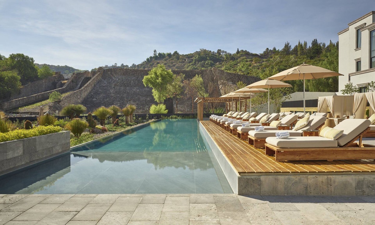 Colonia Azteca Hotel | Live Aqua San Miguel de Allende