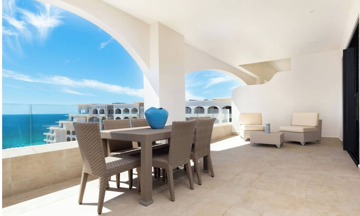 El Zacatal Resort | Located in the corridor between cabo and San Jose