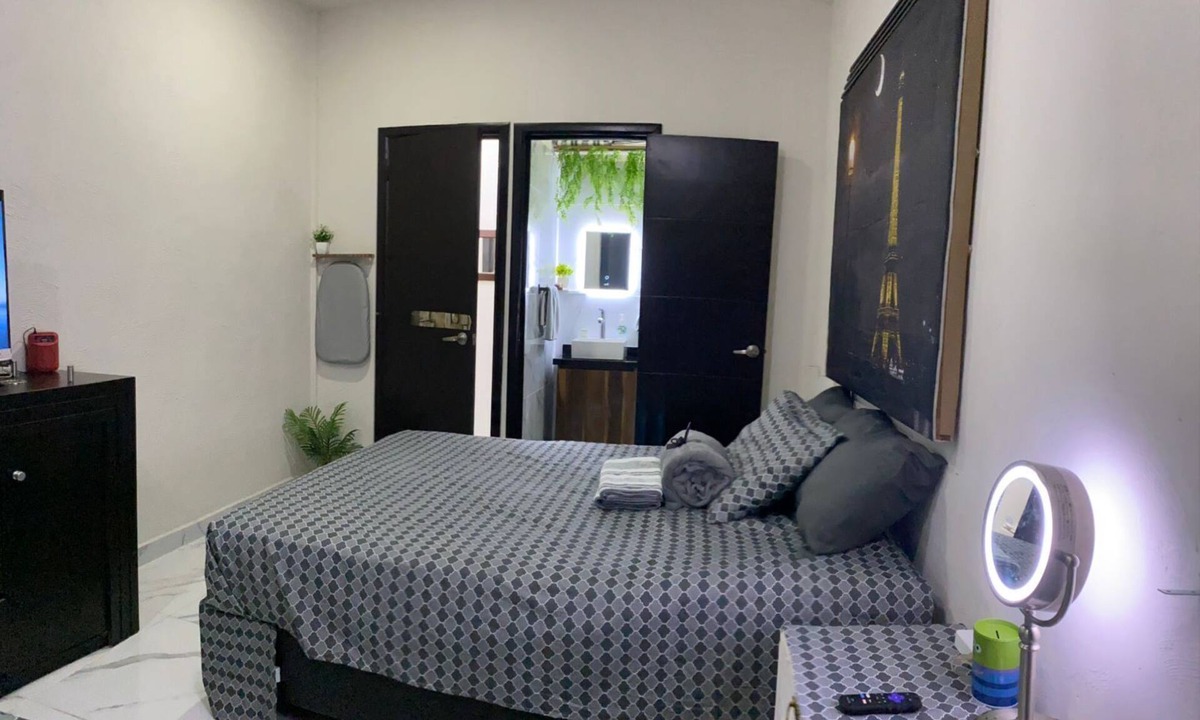 Zapopan Apartment | Loft cómodo en Zapopan con A/C cerca de Expo, Akron y Bosque La Primavera