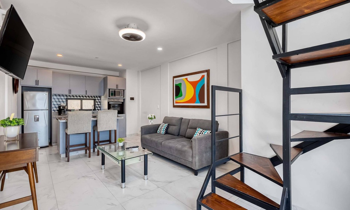 Downtown Cabo San Lucas Apartment | Loft close to the ocean with rooftop infinity pool, balcony & gym - dog-friendly