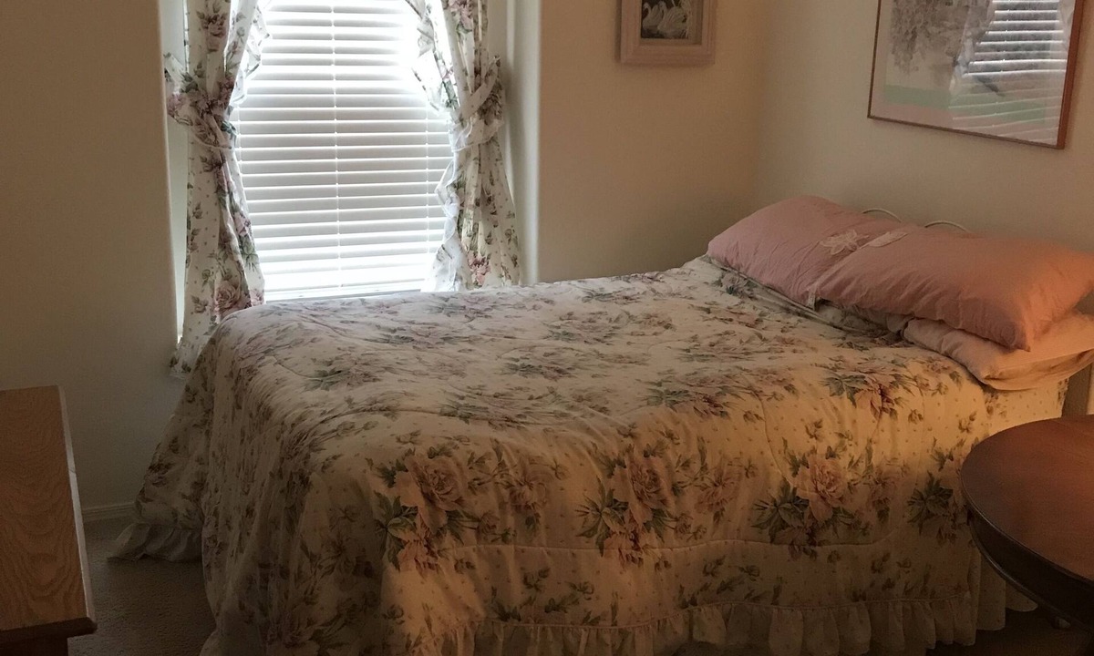 Arizona Traditions House | Long term rental for Over 55 Arizona Traditions Community 2 bed 2 bath cozy home