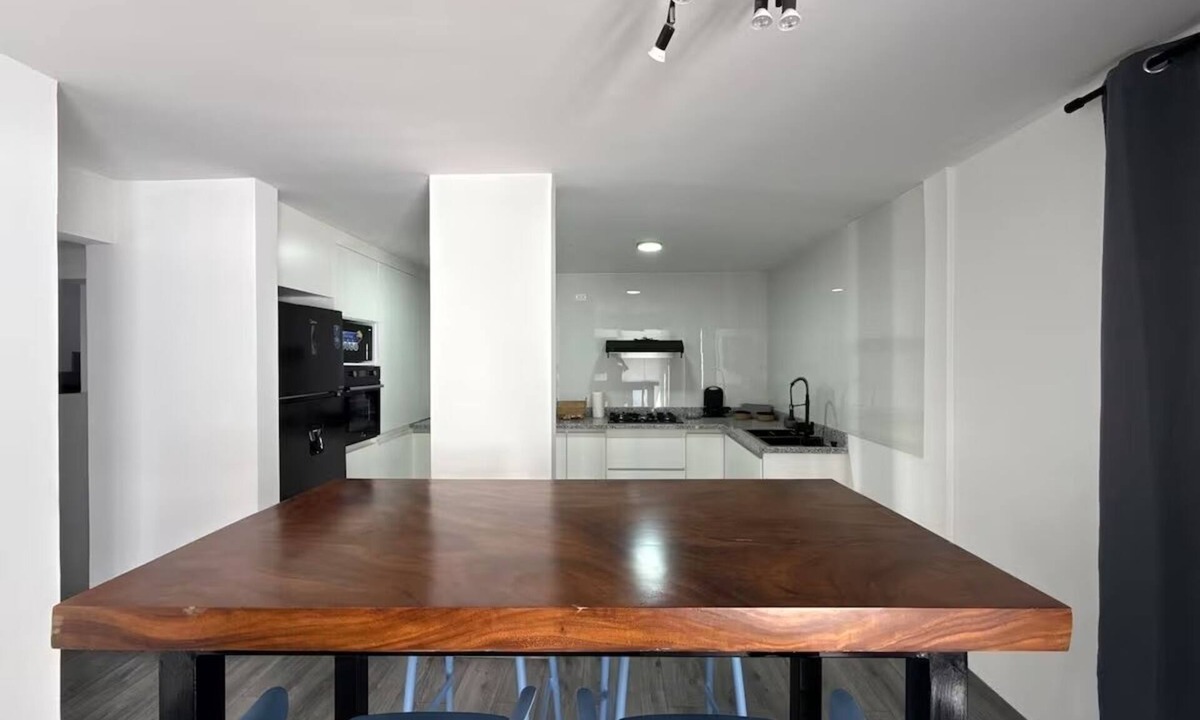 Lomas de Mazatlan House | Lovely 4-bedroom house with AC in Mazatlán 4 blocks from the Beach - Golden zone