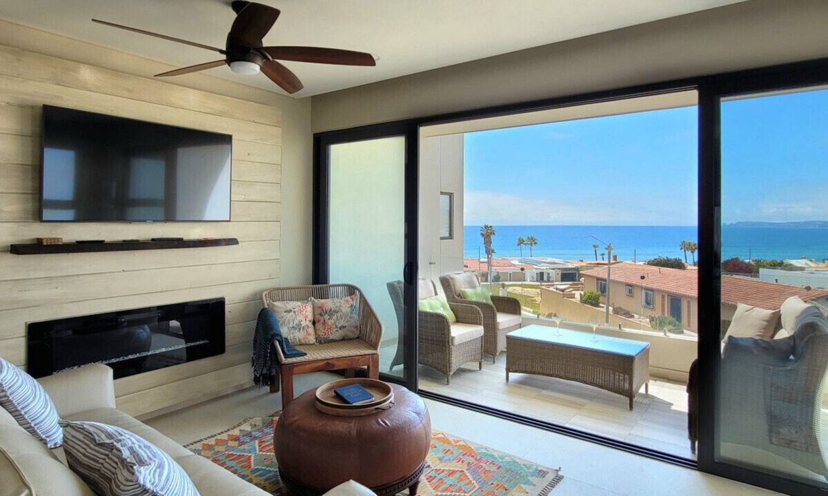 Primo Tapia Apartment | Lovely condo with Stunning Ocean View