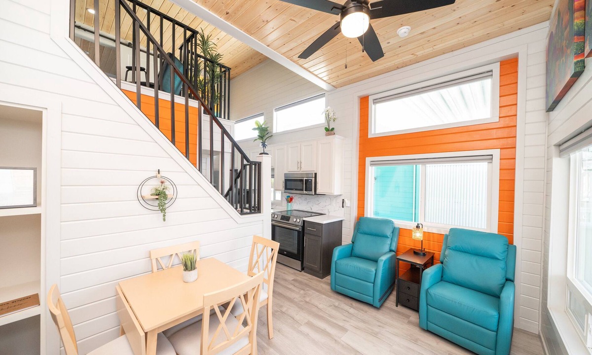 Parker Strip House | Lucky Break, River Views at Roadrunner Resort