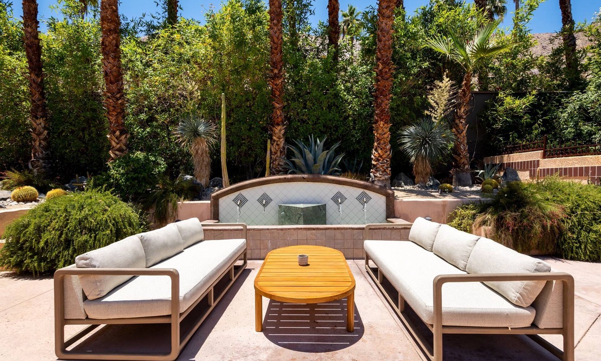 Historic Tennis Club Cabin | LUX - Historic Tennis Club Enclave - King Beds