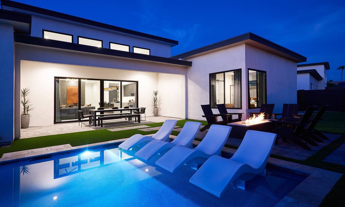 North Scottsdale Cottage | Luxe - Solstice Retreat - Heated Pools - 2 Homes