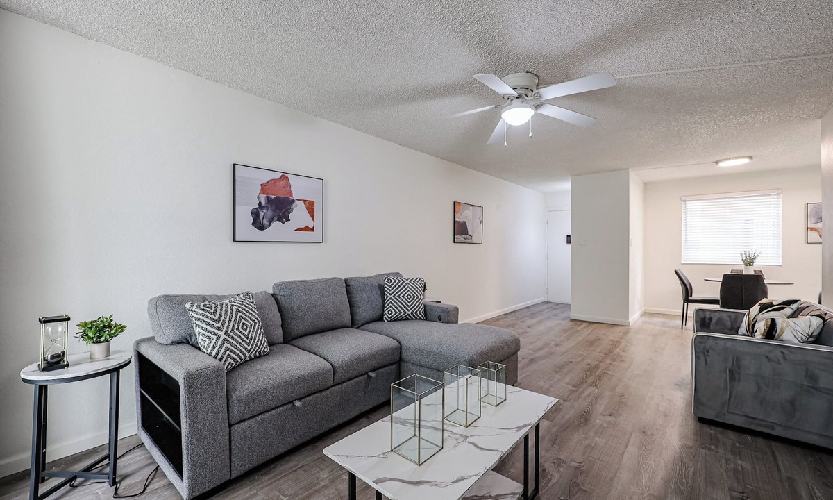 Entertainment District Apartment | Luxurious 1BR Retreat w/Sofa Bed | Downtown