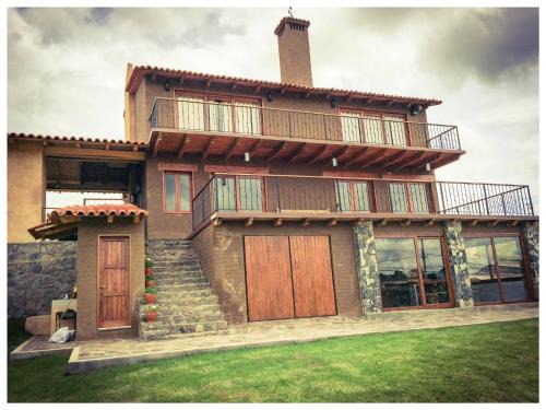 Tapalpa House | Luxurious Cabin Retreat in Tapalpa 4 Bedrooms 6 Bathrooms