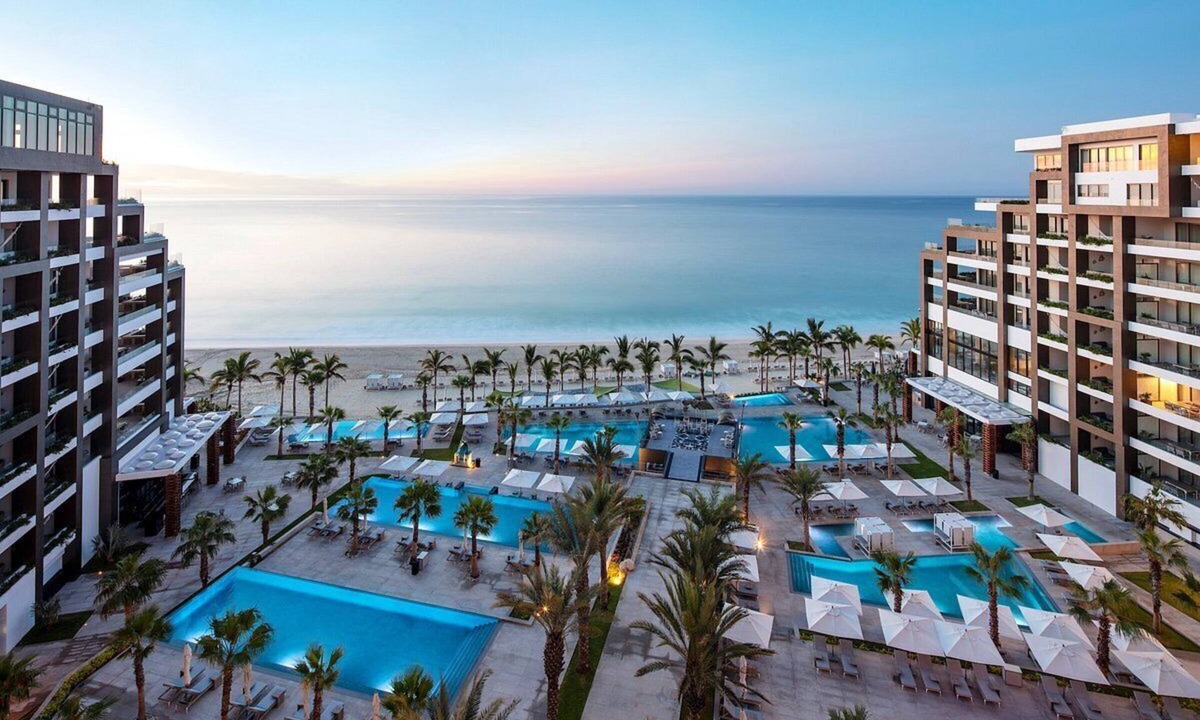 Cabo San Lucas Resort | Luxurious Resort on the beach of the Sea of Cortez (UNESCO WHS) in Los Cabos.