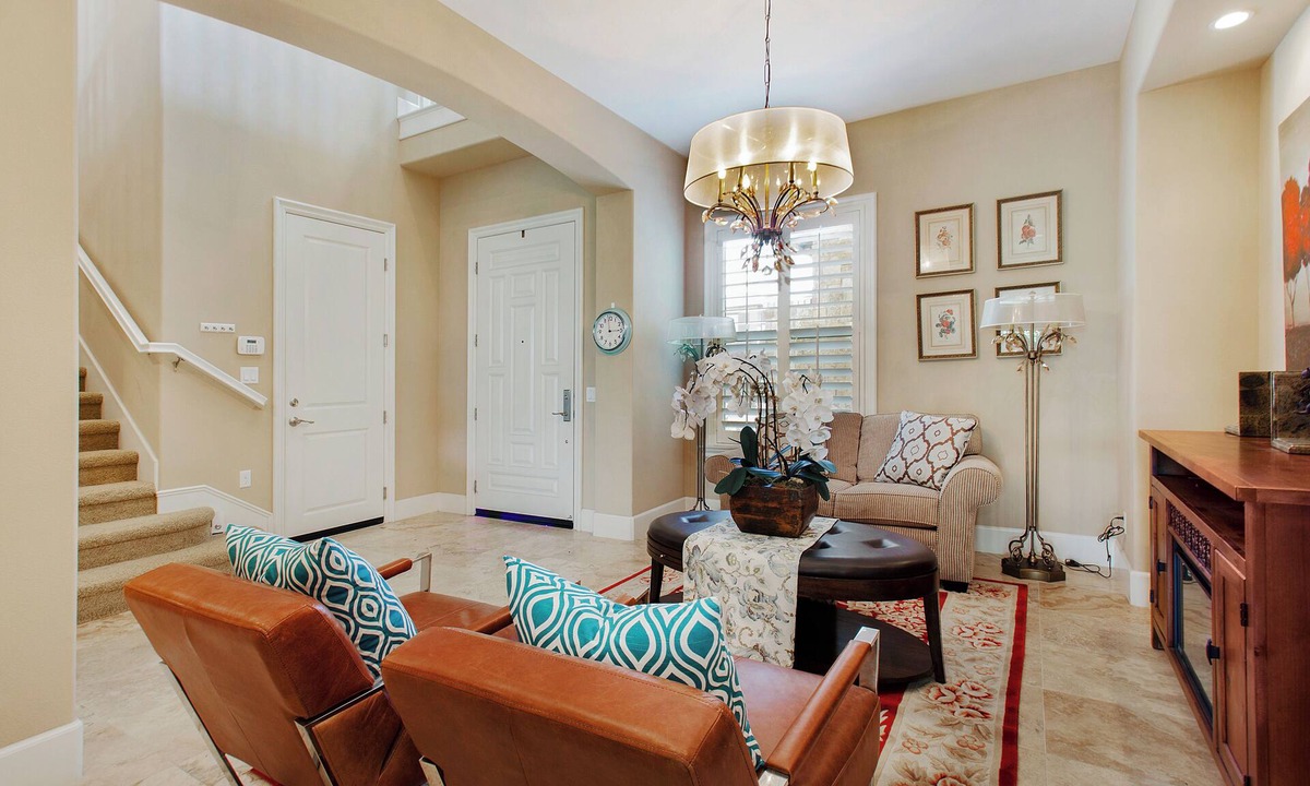Huntington Beach House | Luxury 4BR Beach Home｜Ocean Views｜Walk to the Beach｜Resort-Style Amenities #7002