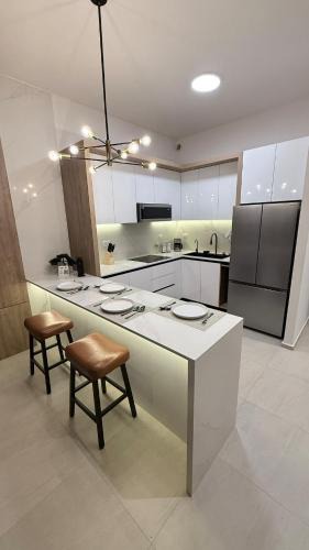 Guadalupe Apartment | Luxury apartment 15-minute walk from BBVA Stadium