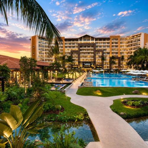 Flamingos Apartment | Luxury Beachfront Condo at Krystal Grand Resort - NEWLY REMODELED & NEWLY FURNISHED