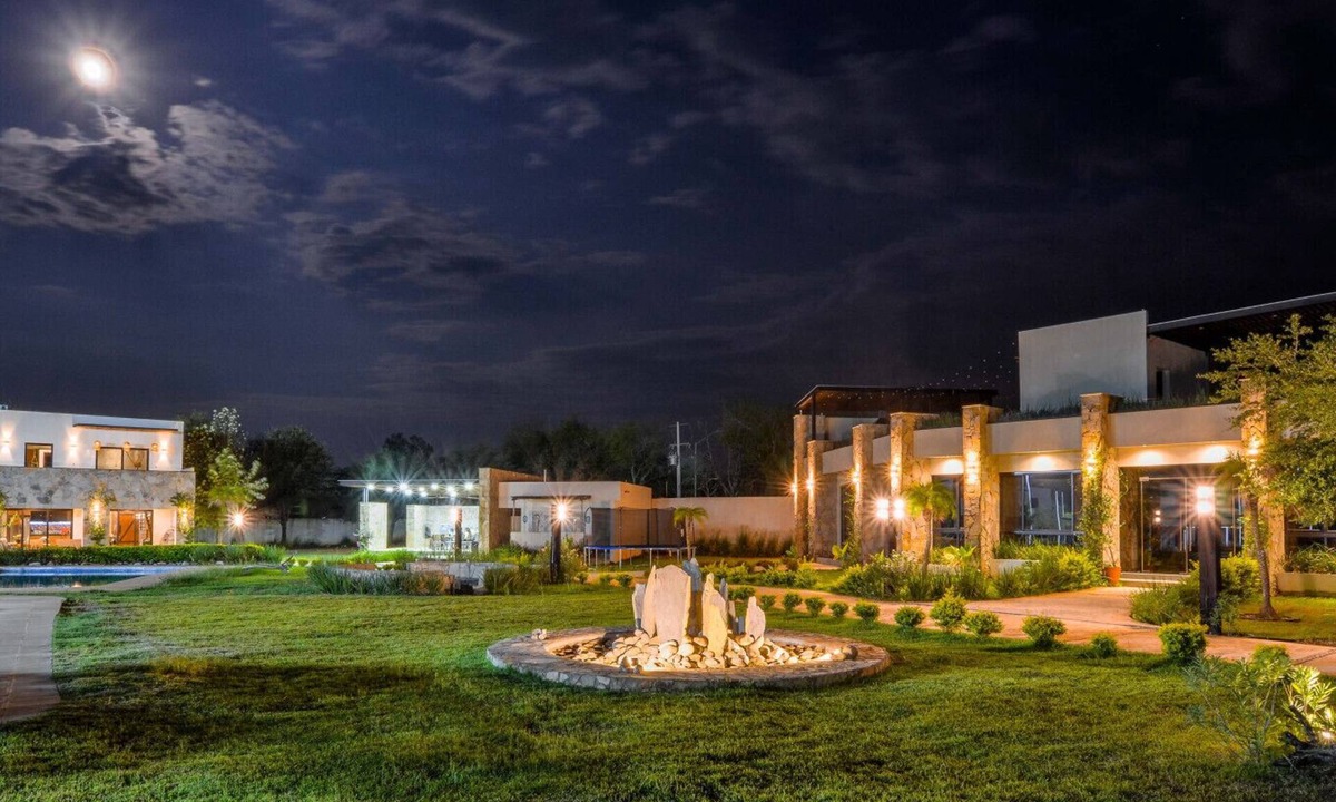 Montemorelos Villa | Luxury Countryside Villa | Pools |Padel |Soccer | Club house | kids playground